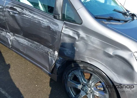 2017 Toyota Sienna Se Premium 8 Passenger из США, поврежденный, VIN 5TDXZ3DC4HS799333